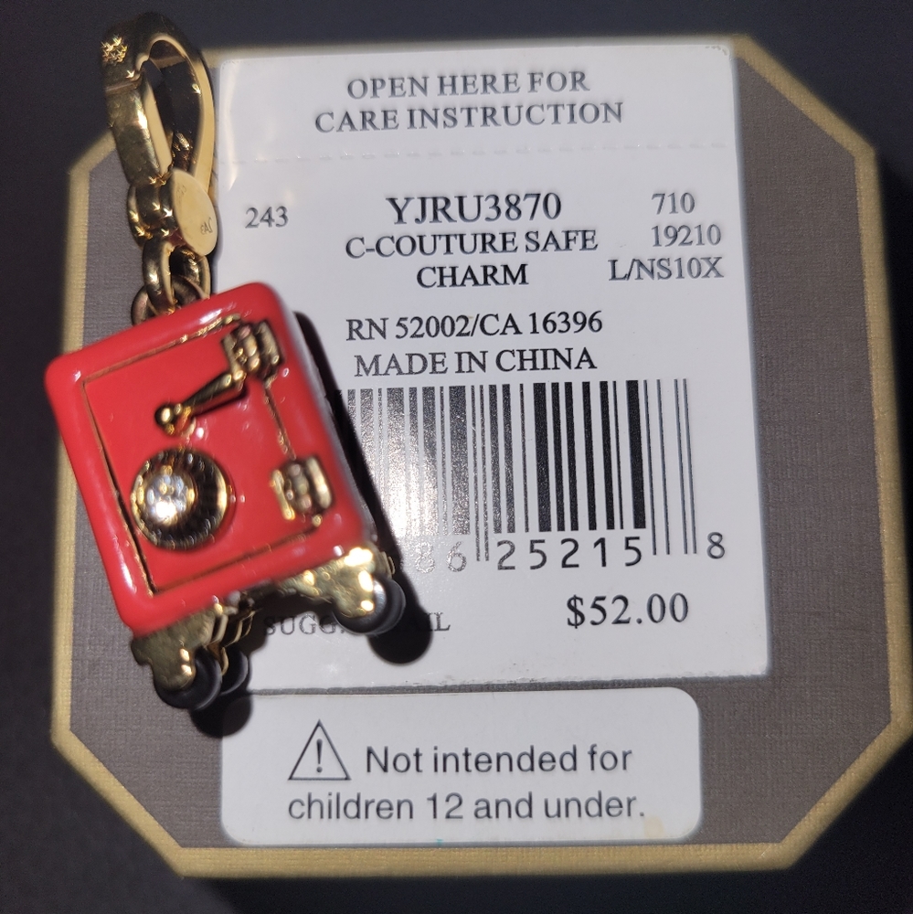 NWT JUICY COUTURE SAFE CHARM